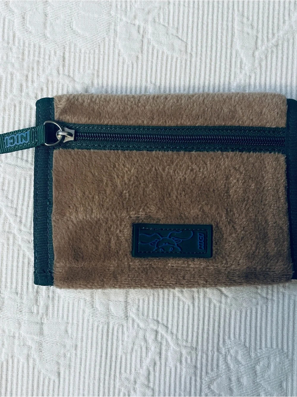 Nici wallet embroidered moose face